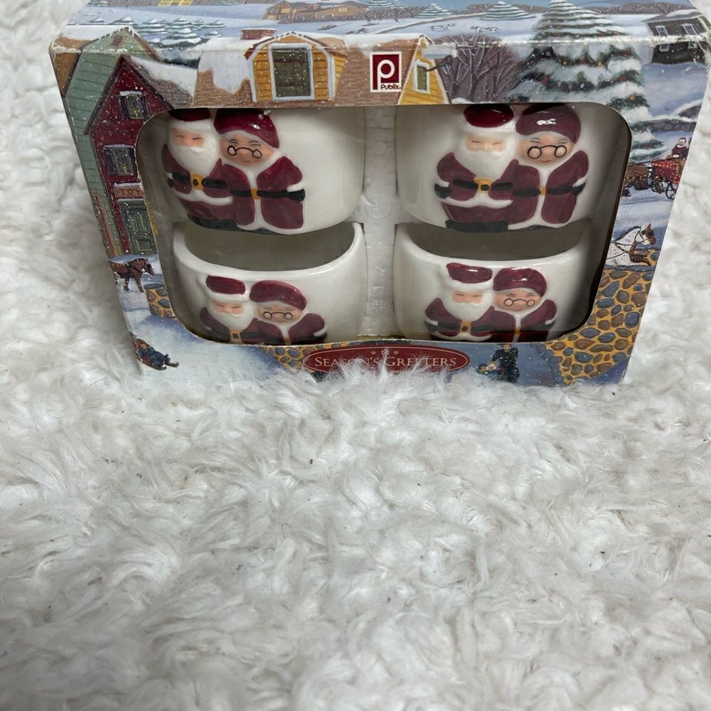 New in Box Publix Seasons Greeters Christmas Holiday Napkin Rings Set of…